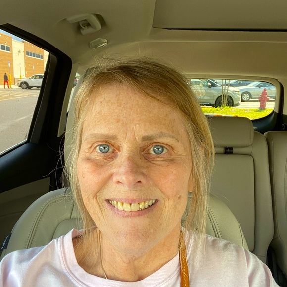 Meet your Posher, Aimee - Picture 1 of 1